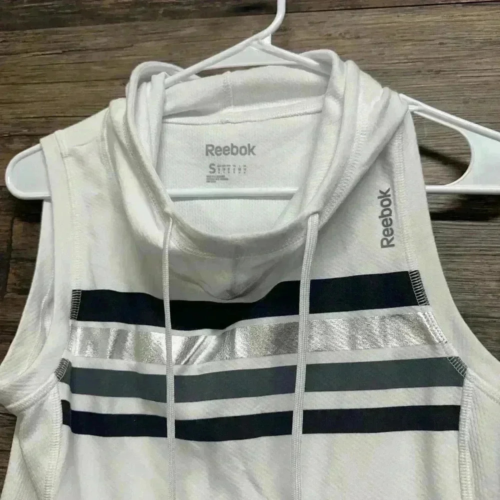 Reebok Women's White Sleeveless Top Womens Small - Picture 3 of 4